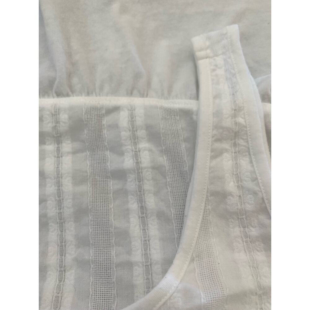 Victorias Secret Womens Top White Sz Large Delicate Tank Style 5” Bottom Ruffle - Picture 3 of 10